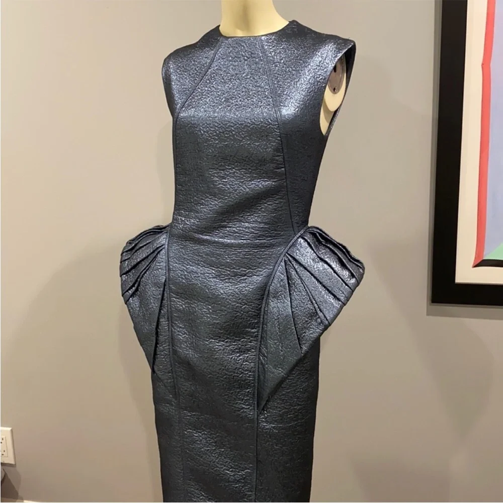 Super cool dress - Picture 2 of 7